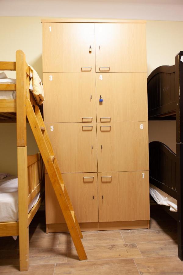 Center Hostel And Tours เยเรวาน ภายนอก รูปภาพ